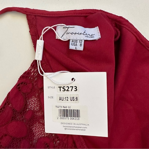 TWO SISTERS THE LABEL MEDINDIE RED LACE BACKLESS MINI DRESS W/FLUTTER HEM SzL - Picture 12 of 16